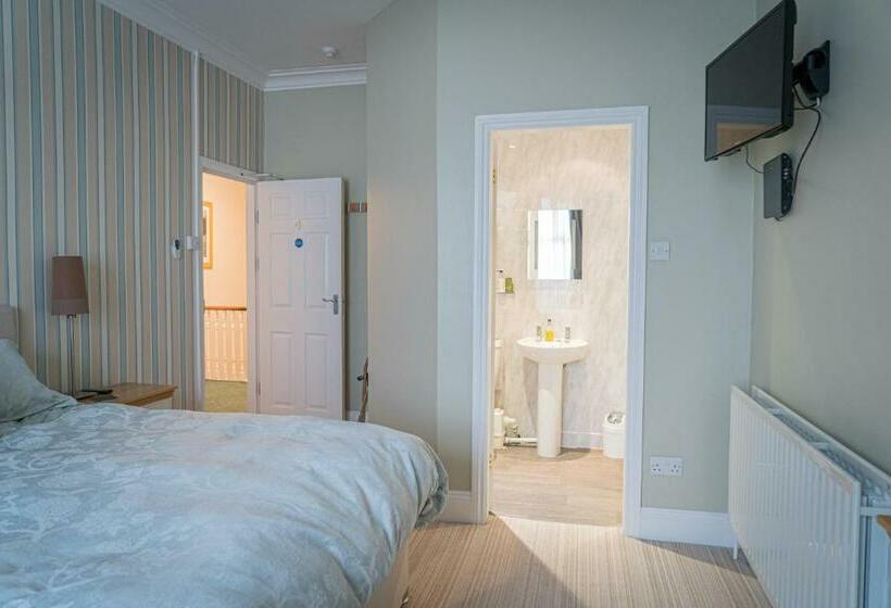 פנסיון Jedburgh Guest House