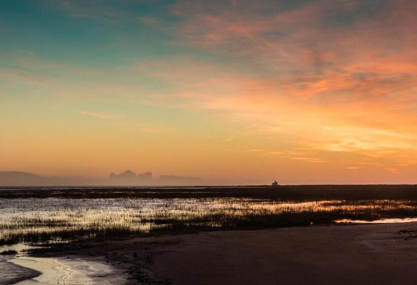 פנסיון Jedburgh Guest House