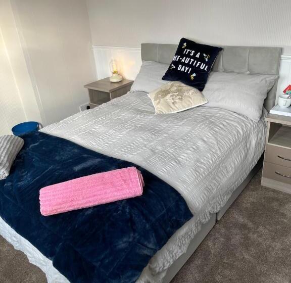 פנסיון Jedburgh Guest House