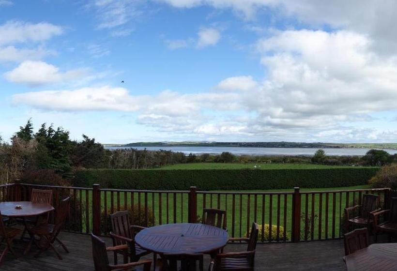 פנסיון Keanes Of Curraheen, Bar, Restaurant & Accommodation