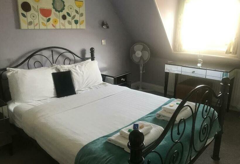 ペンション Kempfield House