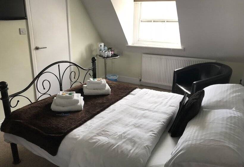 ペンション Kempfield House