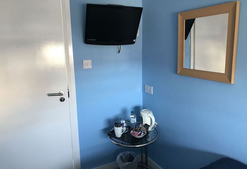 ペンション Kempfield House