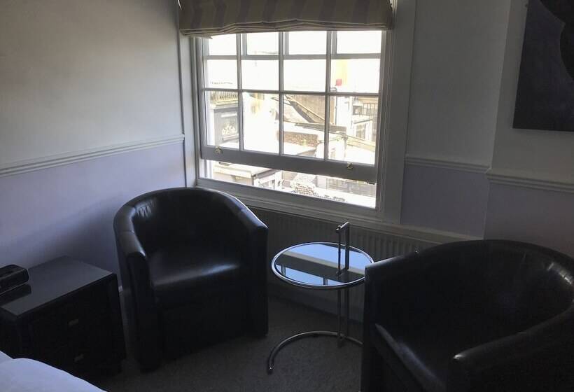 ペンション Kempfield House