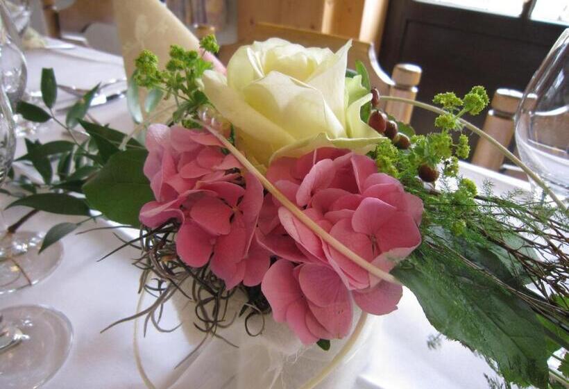 膳宿费 Landgasthof Gilsbach