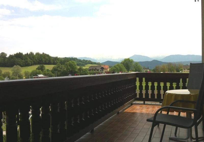 بنسيون Landhaus Lassnig