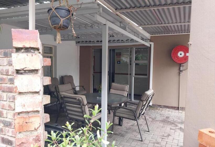 ペンション Lily Guesthouse