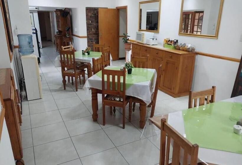 ペンション Lily Guesthouse