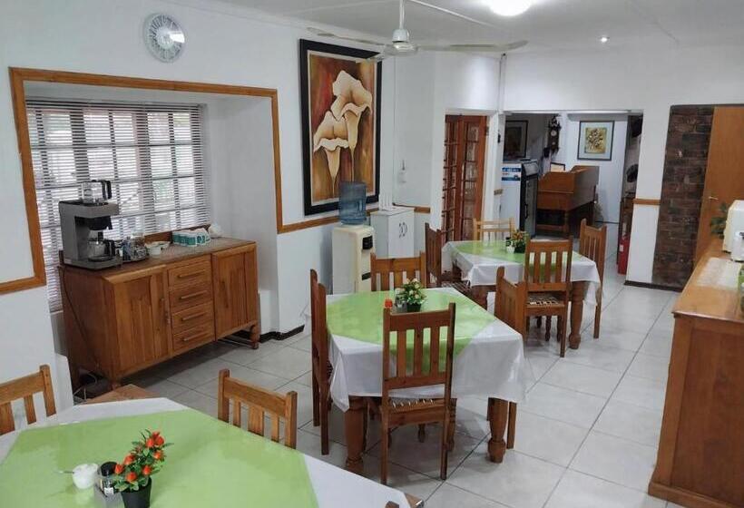 ペンション Lily Guesthouse