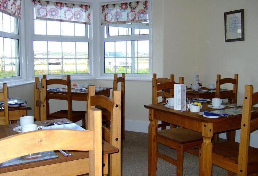 פנסיון Links Side Guest House