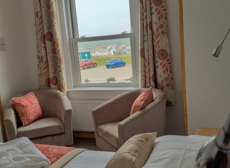 פנסיון Links Side Guest House