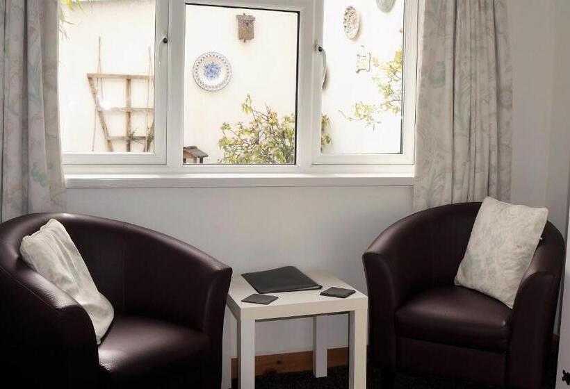 פנסיון Links Side Guest House