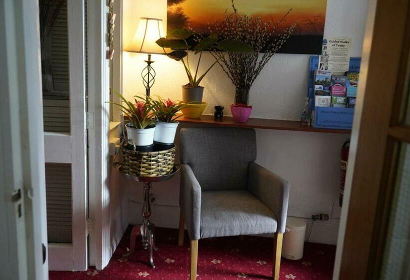 بنسيون Marlborough Guest House B & B