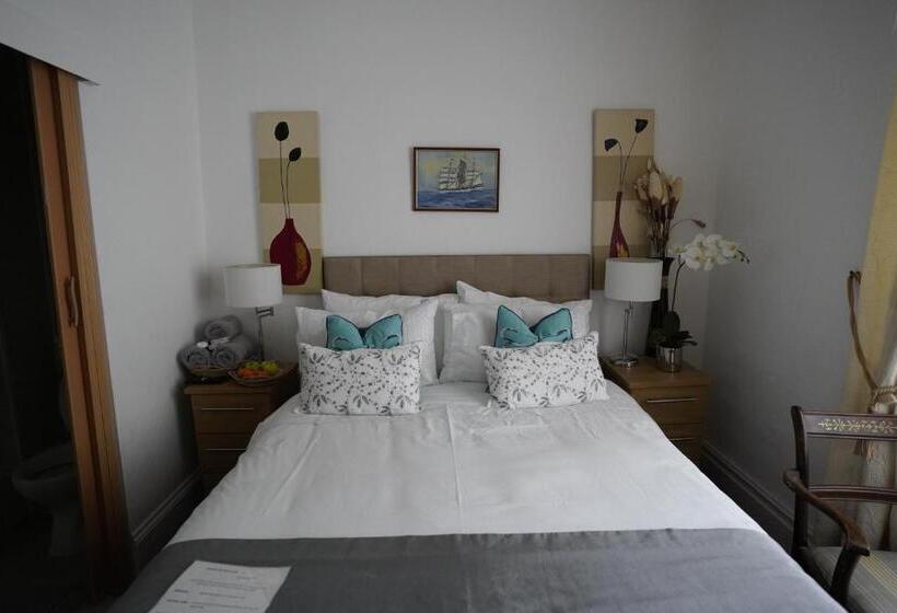 بنسيون Marlborough Guest House B & B