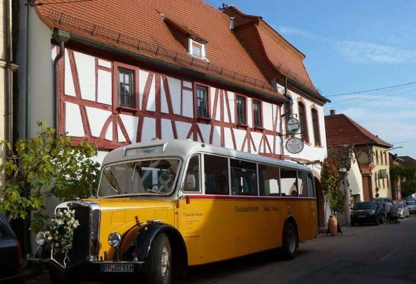 פנסיון Pfälzer Landhotel Heinrich