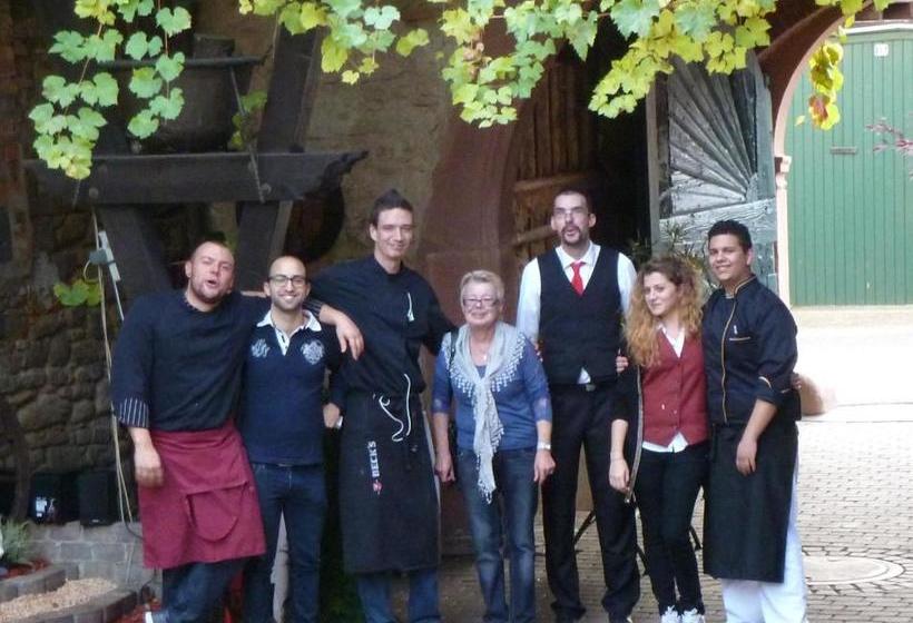 פנסיון Pfälzer Landhotel Heinrich