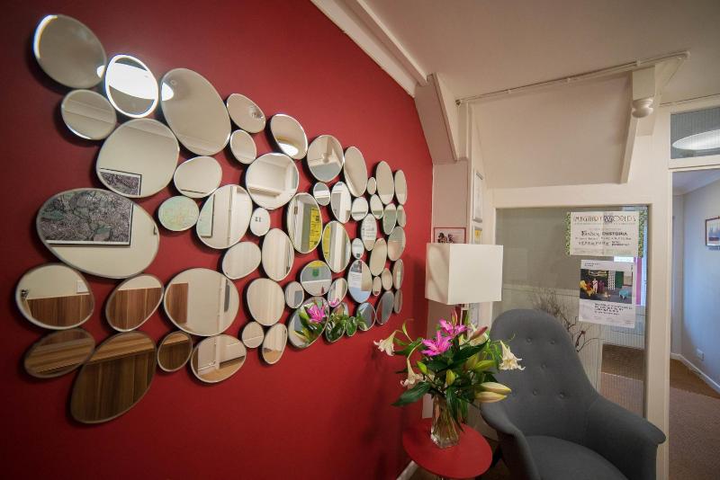 膳宿费 Red Mullions Guest House