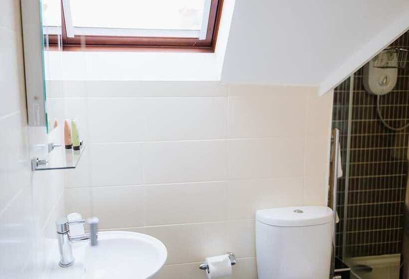 膳宿费 Red Mullions Guest House