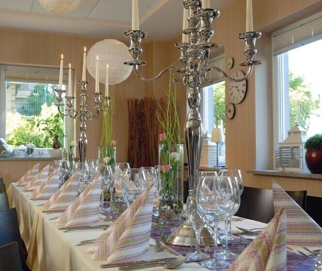 פנסיון & Restaurant 4 Winden