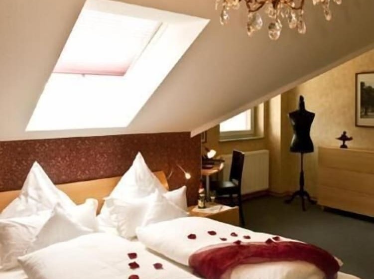 פנסיון & Restaurant 4 Winden