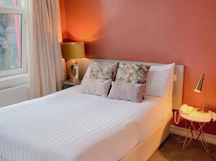 پانسیون Rose Lodge Guest House