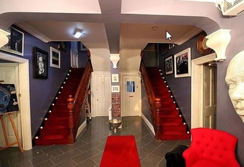 پانسیون Rose Lodge Guest House