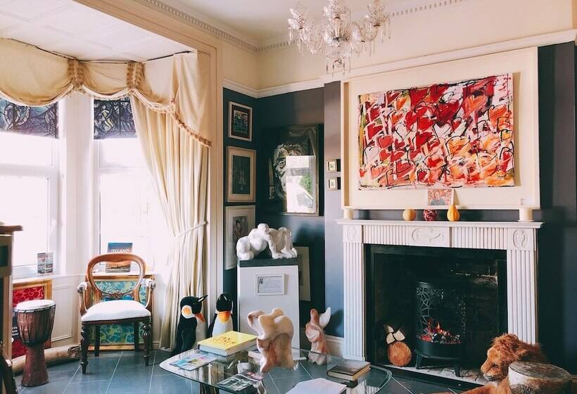 پانسیون Rose Lodge Guest House