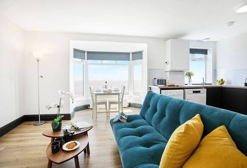 Пансион Tyme Suites On Kingsway