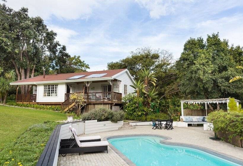 پانسیون Stannards Guest Lodge 4 Star B&b, Knysna
