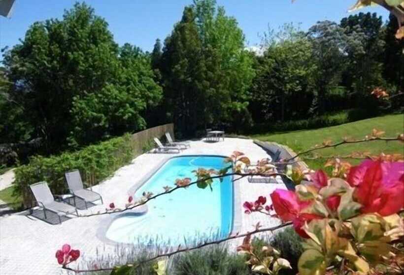 پانسیون Stannards Guest Lodge 4 Star B&b, Knysna