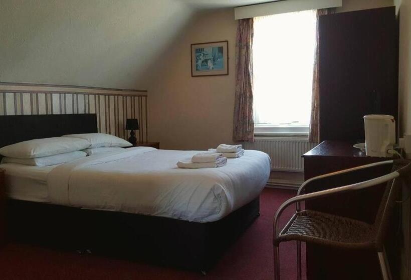 پانسیون The Langtry