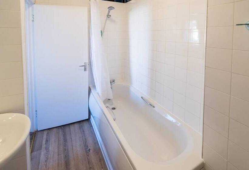 Пансион The Wellington