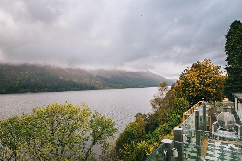 Пансион The Whispering Pine Lodge