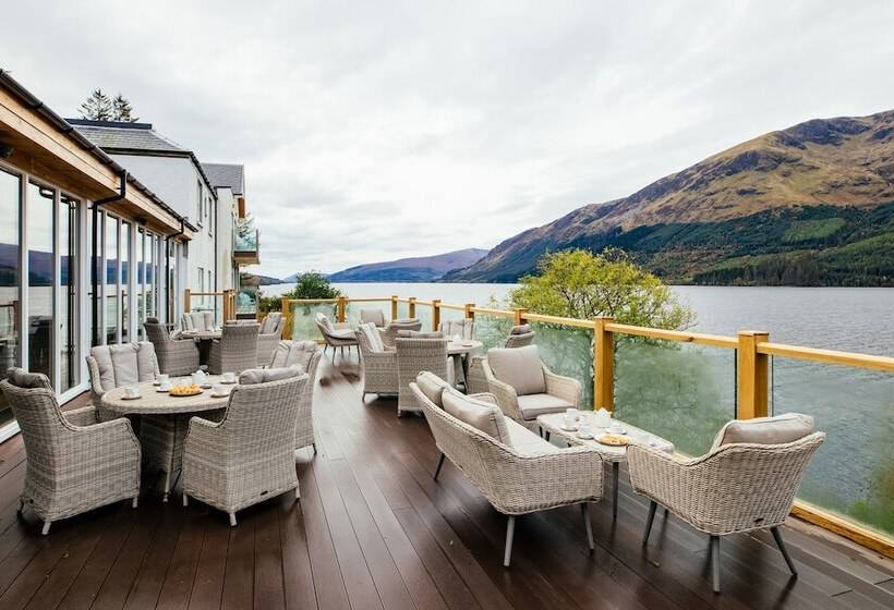 Пансион The Whispering Pine Lodge