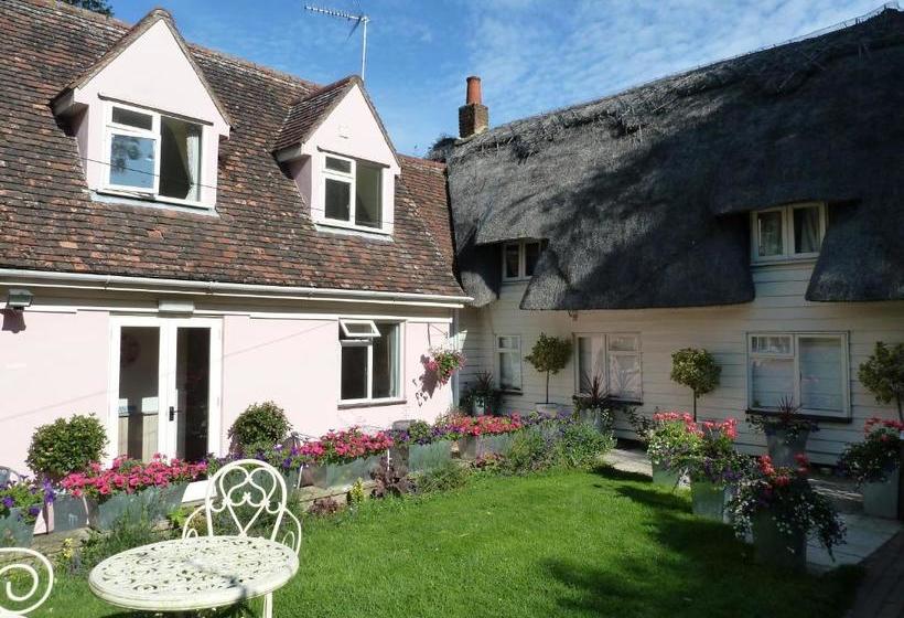 ペンション The Willows Guest House