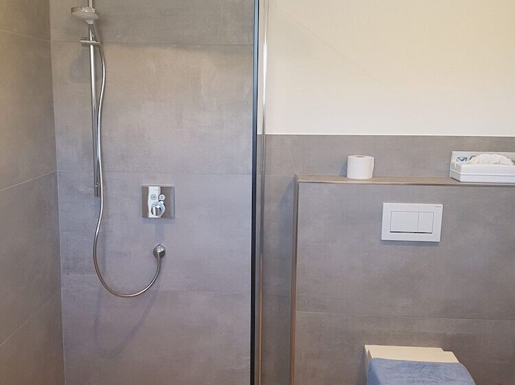 펜션 Venngasthof Zur Buche