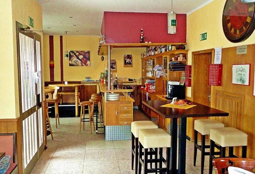 ペンション Waldgasthof Friedrichsberg