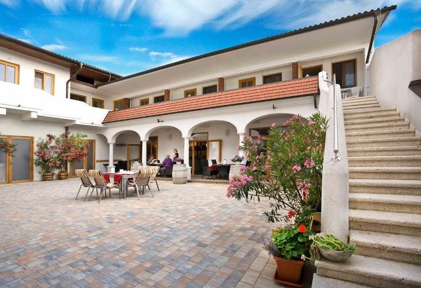 펜션 Weingut Franz Schindler