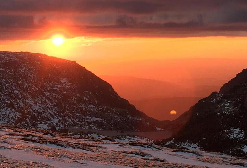 호스텔 Casa Das Obras