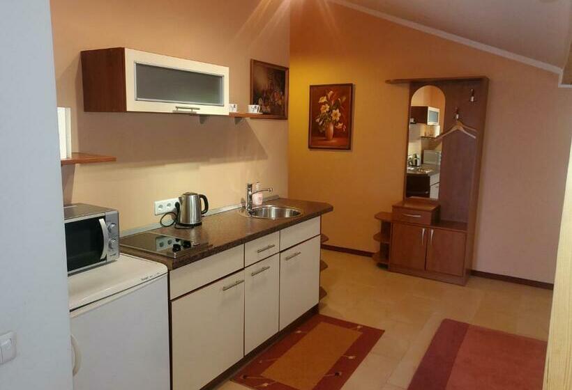 هاستل Green Smiltynė