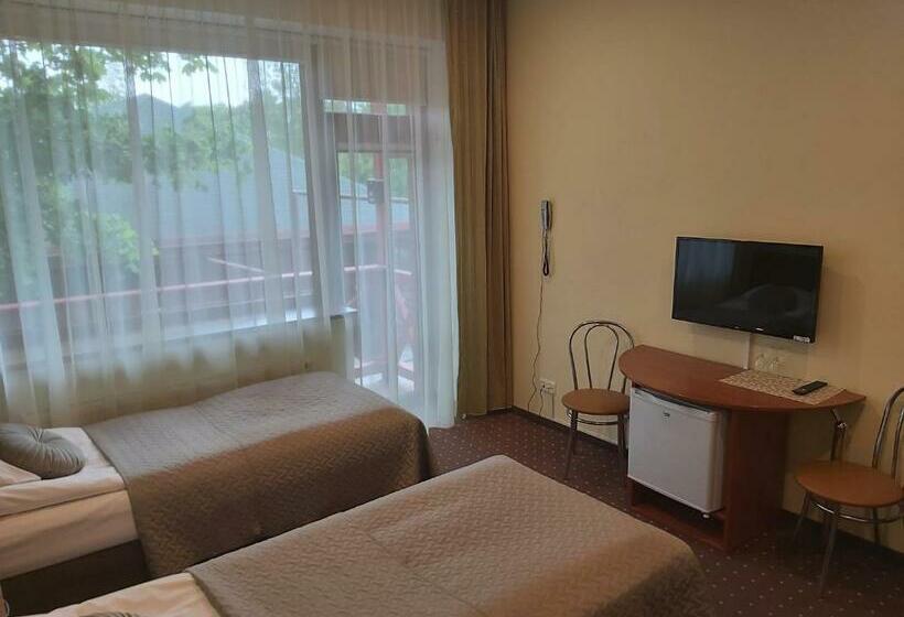 هاستل Green Smiltynė