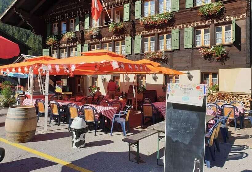 Общежитие L Auberge De L Ours