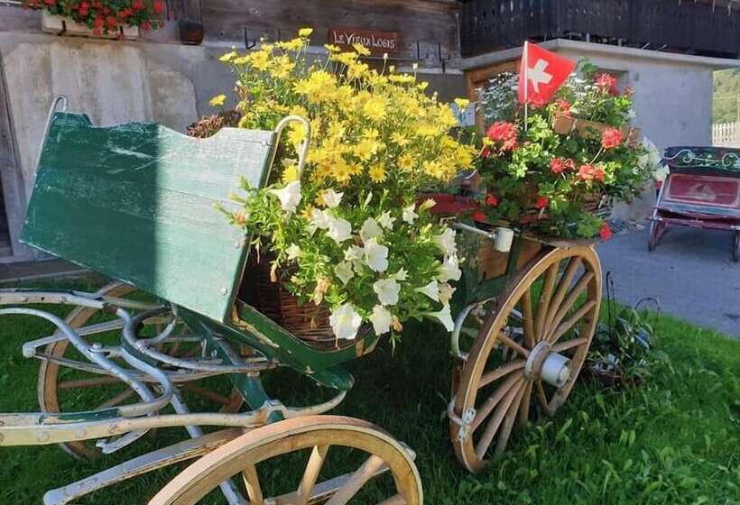 Общежитие L Auberge De L Ours