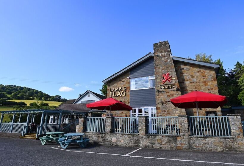 הוסטל Lamb & Flag Inn