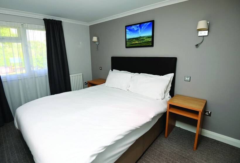 הוסטל Lamb & Flag Inn