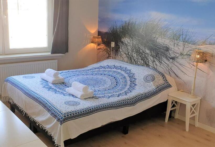 ユースホステル Pension Zandvoort Aan Zee