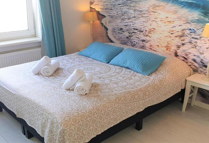 ユースホステル Pension Zandvoort Aan Zee