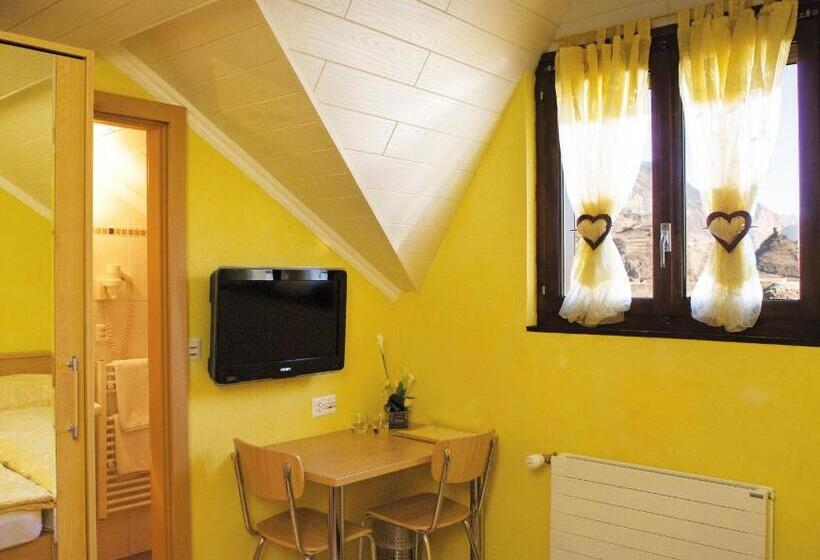 ユースホステル Relais De La Sarvaz