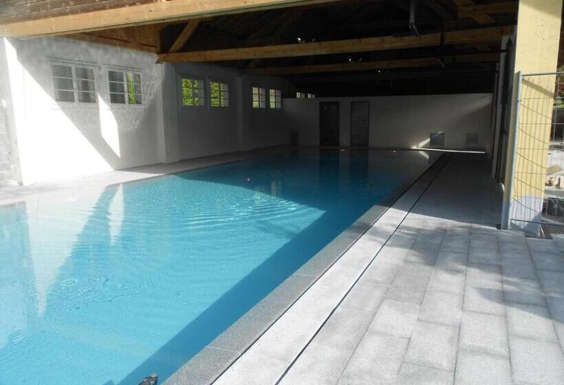 ユースホステル Relais De La Sarvaz