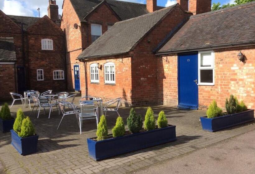 Общежитие Tamworth Arms